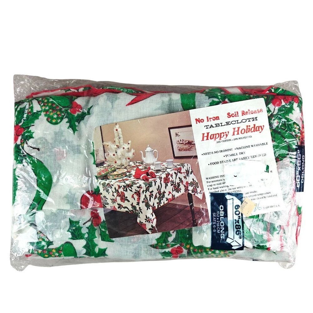 Vintage No Iron Soil Release Holiday Christmas Tablecloth 60" X 86" Oblong USA